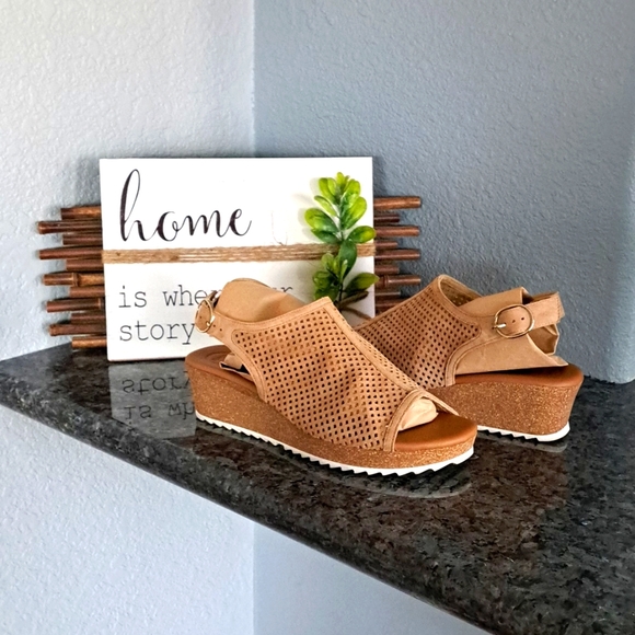 Paul Green Shoes - Paul Green Wedges | Size 9
